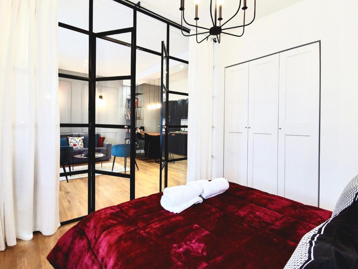 Chiclife - Florentin Downtown Apartment Μπέργκαμο Εξωτερικό φωτογραφία